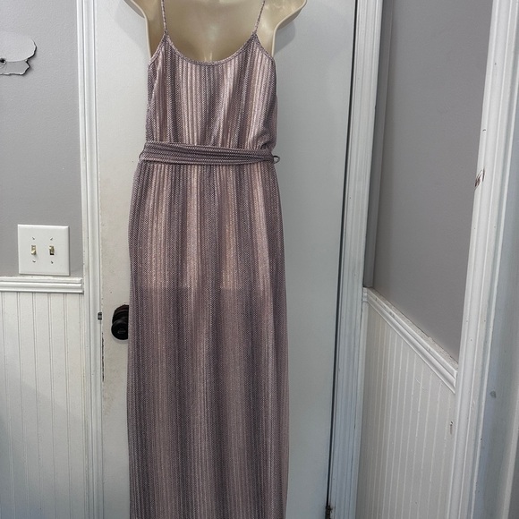 All in Favor Women’s Small Pink Rose Gold Metallic Ribbed Maxi Dress Belted - Picture 9 of 12